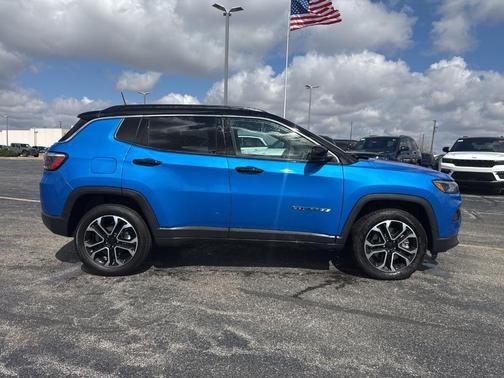 Hydro Blue Pearlcoat 2024 Jeep Compass Limited