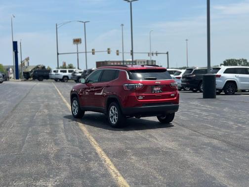 2025 Jeep Compass Latitude