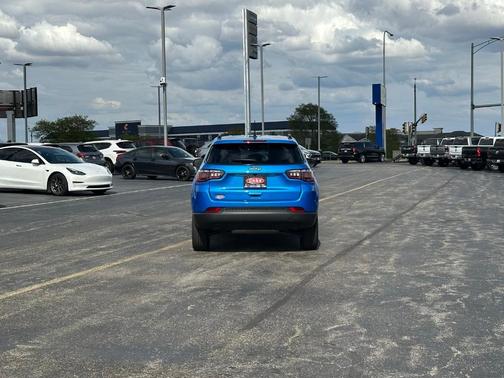 2025 Jeep Compass Latitude