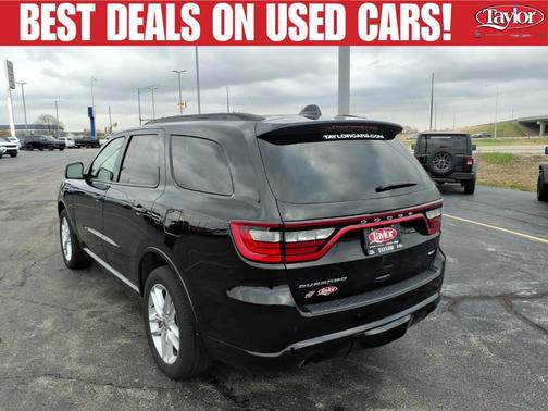 DB Black Crystal Clearcoat 2025 Dodge Durango GT