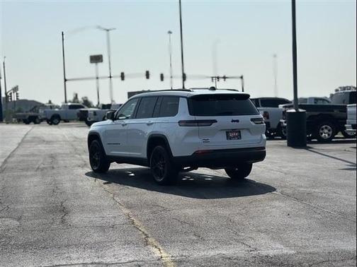 2024 Jeep Grand Cherokee L Laredo