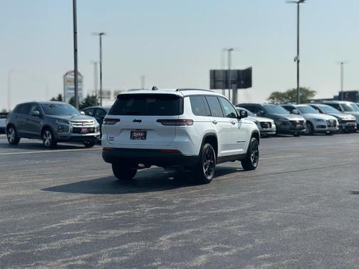 2024 Jeep Grand Cherokee L Laredo