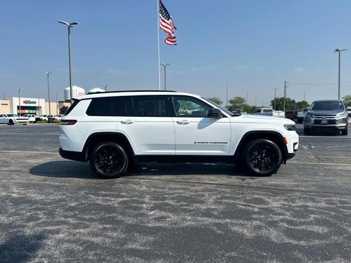 2024 Jeep Grand Cherokee L Laredo