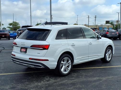 2024 Audi Q7 55 Premium Plus