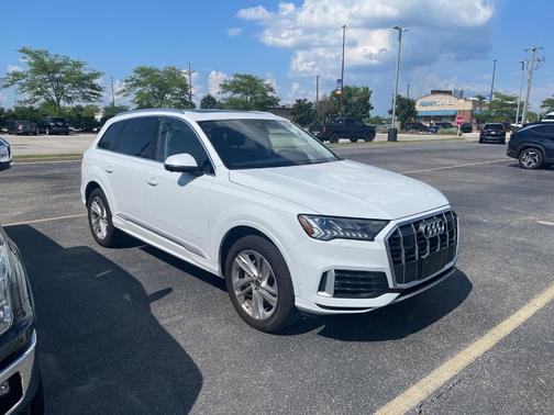 2024 Audi Q7 55 Premium Plus