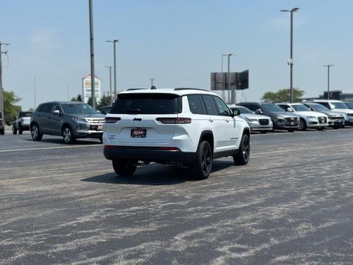 2025 Jeep Grand Cherokee L Laredo