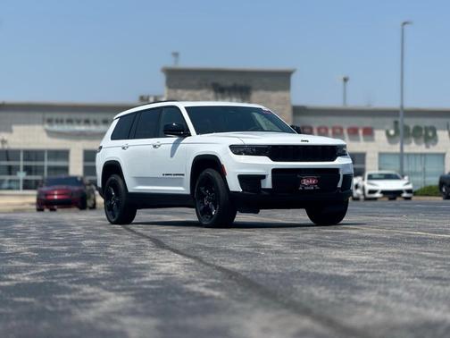 2025 Jeep Grand Cherokee L Laredo