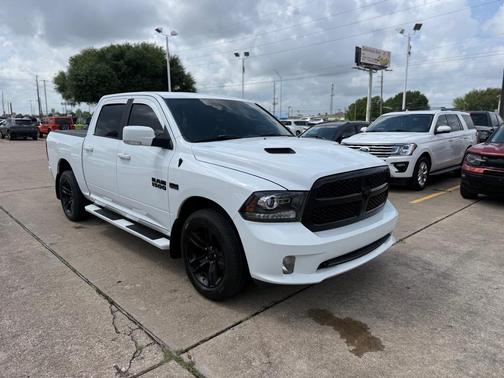 Bright White Clearcoat 2017 RAM 1500 Sport