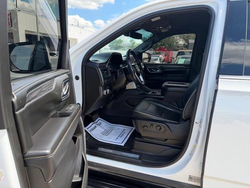 2021 GMC Yukon XL SLT