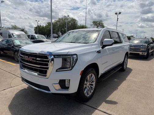 2021 GMC Yukon XL SLT