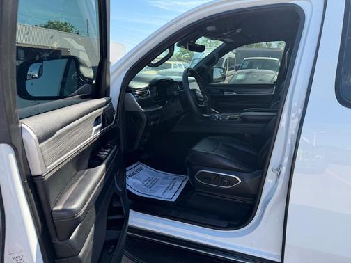 Bright White Clearcoat 2021 Jeep Wrangler Unlimited 4xe Sahara