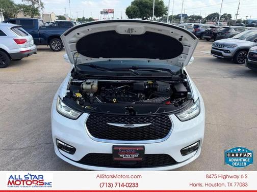 Bright White Clearcoat 2022 Chrysler Pacifica Touring
