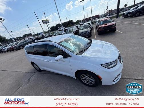 Bright White Clearcoat 2022 Chrysler Pacifica Touring