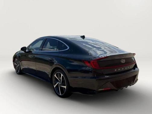 Phantom Black 2021 Hyundai SONATA SEL Plus