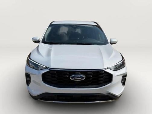 Star White Metallic Tri-Coat 2025 Ford Escape ST-Line Select