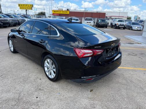 2021 Chevrolet Malibu FWD LT