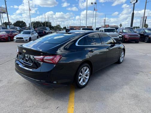 2021 Chevrolet Malibu FWD LT