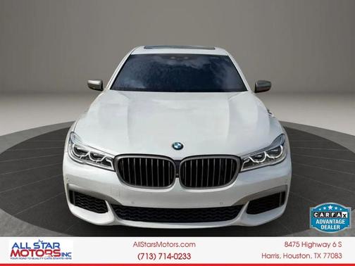 White 2018 BMW M760 xDrive