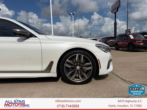 White 2018 BMW M760 xDrive