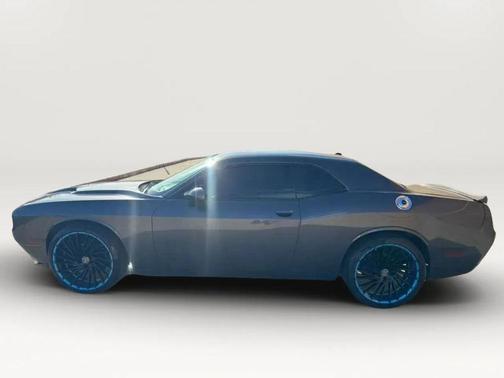 Granite Pearlcoat 2019 Dodge Challenger SXT