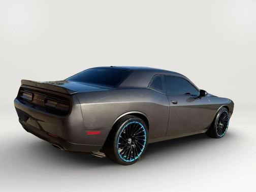 Granite Pearlcoat 2019 Dodge Challenger SXT