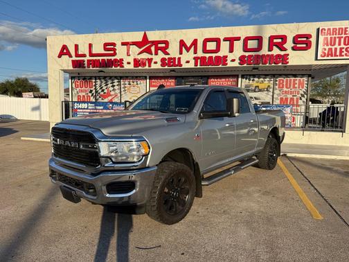 2021 RAM 2500 Big Horn Crew Cab 4x4 6'4' Box
