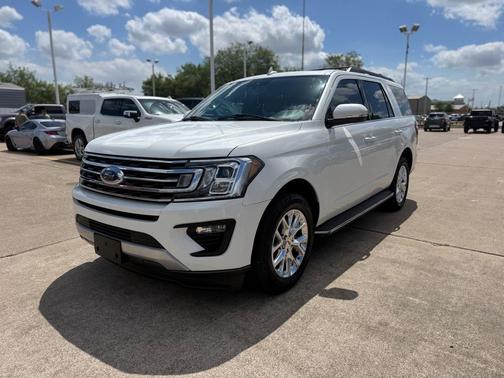 Star White Metallic Tri-Coat 2021 Ford Expedition XLT