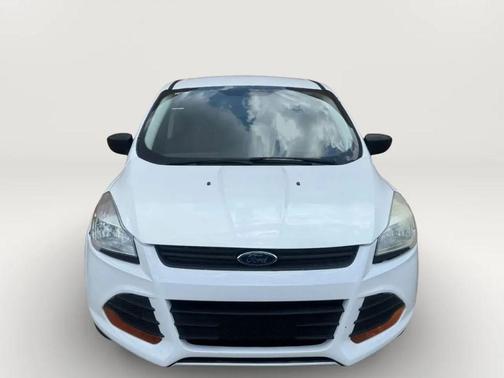 Oxford White 2014 Ford Escape S