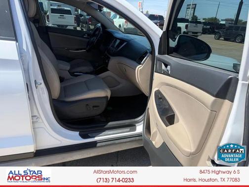 Dazzling White 2017 Hyundai TUCSON Limited