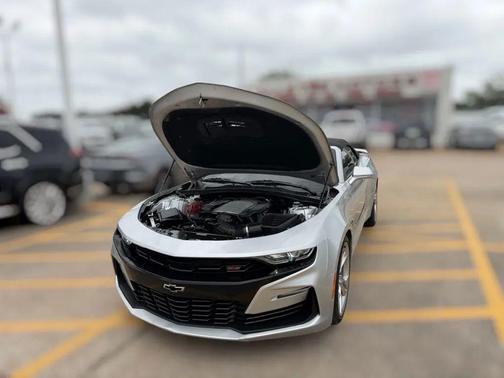 Silver Ice Metallic 2019 Chevrolet Camaro 2SS
