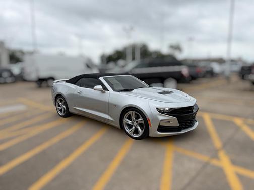 Silver Ice Metallic 2019 Chevrolet Camaro 2SS