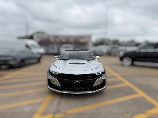 Silver Ice Metallic 2019 Chevrolet Camaro 2SS
