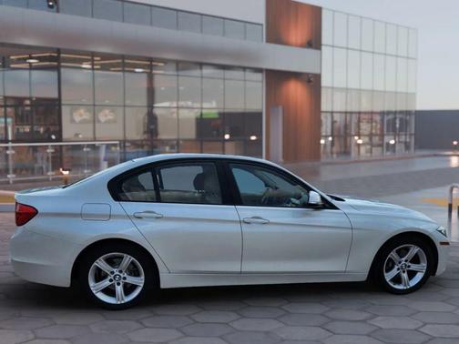 2015 BMW 328 328i Sedan 4D