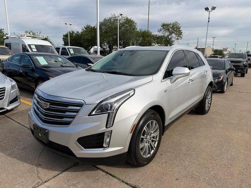 Gray 2017 Cadillac XT5 Luxury