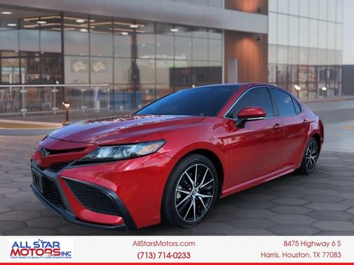 2022 Toyota Camry SE
