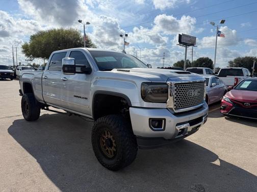 2017 GMC Sierra 2500 Denali