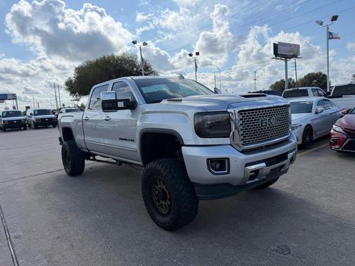 2017 GMC Sierra 2500 Denali