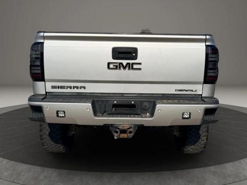 2017 GMC Sierra 2500 Denali