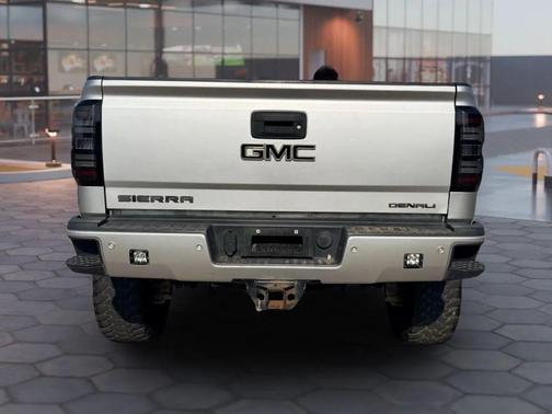 2017 GMC Sierra 2500 Denali