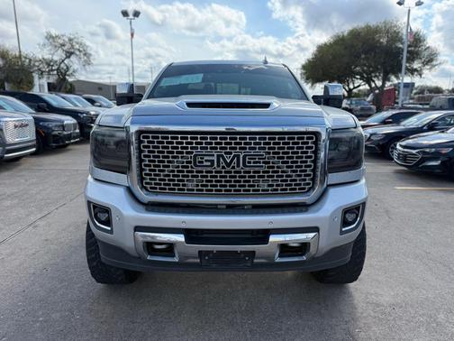 2017 GMC Sierra 2500 Denali