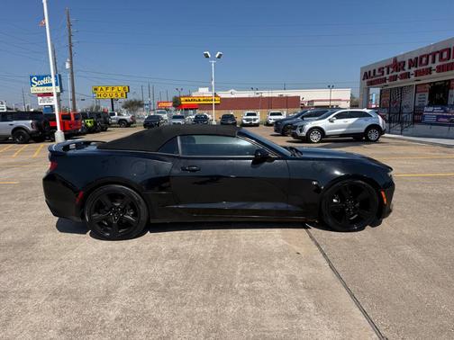 2017 Chevrolet Camaro 2LT