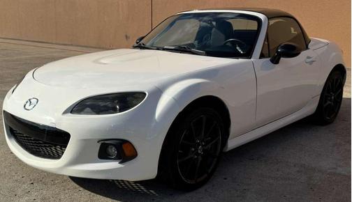 Crystal White Pearl 2015 Mazda MX-5 Miata Club