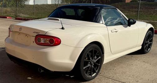 Crystal White Pearl 2015 Mazda MX-5 Miata Club