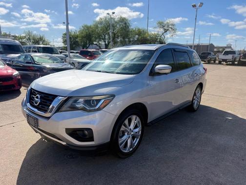 2018 Nissan Pathfinder SL