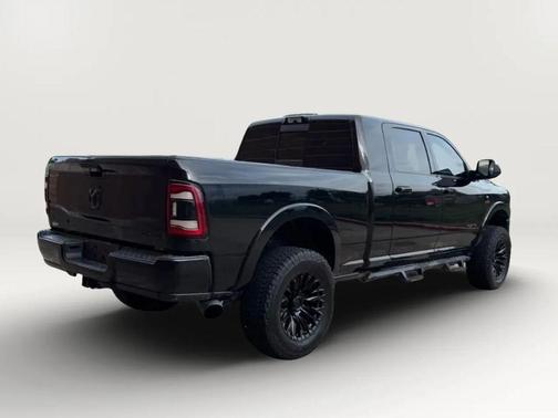 Diamond Black Crystal Pearlcoat 2022 RAM 2500 Laramie Mega Cab 4x4 6'4' Box