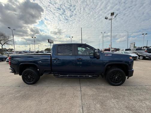 2023 Chevrolet Silverado 2500 LT