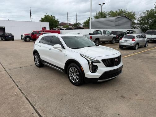 Crystal White Tricoat 2019 Cadillac XT4 Premium Luxury