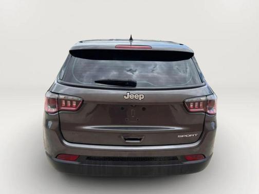 Granite Crystal Metallic Clearcoat 2018 Jeep Compass Sport