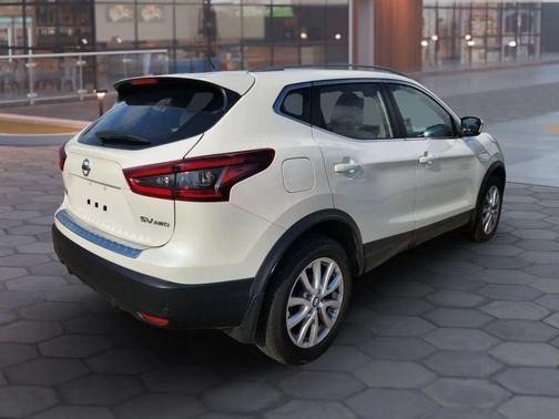 2021 Nissan Rogue Sport SV