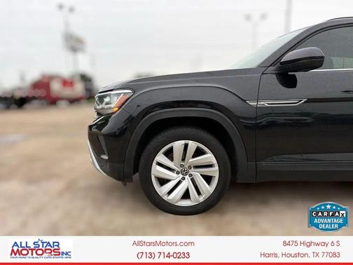 Deep Black Pearl 2020 Volkswagen Atlas Cross Sport 2.0T SE w/Technology